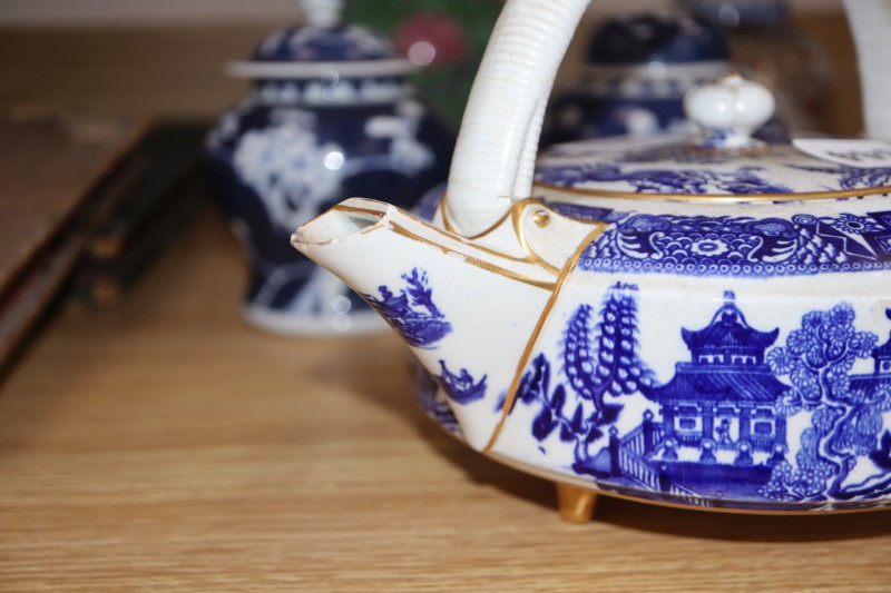 Three small early 19th century Davenport Ironstone dessert dishes, four Chinese ginger jars and a Royal Worcester blue and white tea ke